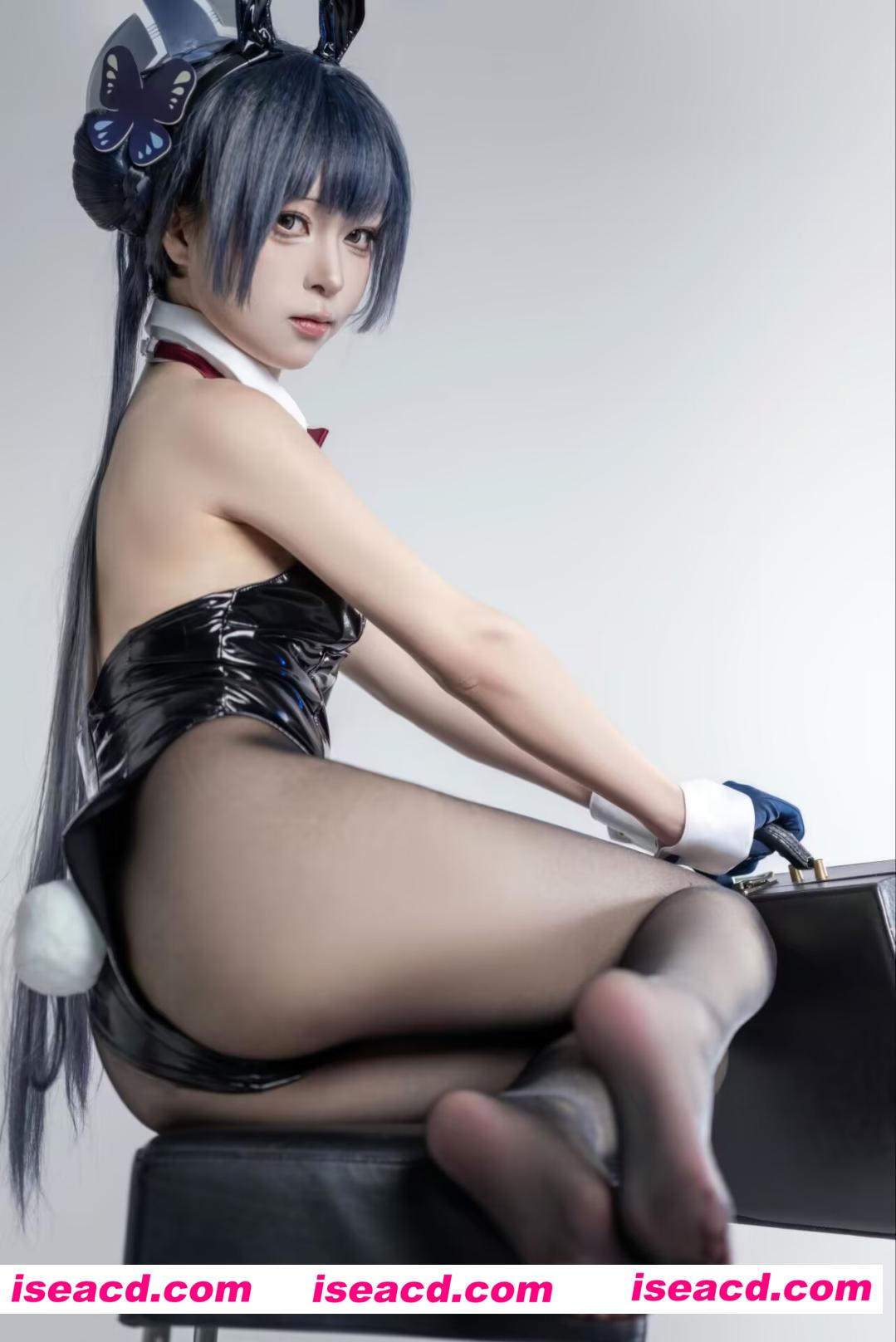 [COSPLAY] 矢量鱼 – 蔚蓝档案 妃咲兔女郎 [28P] [300M]
